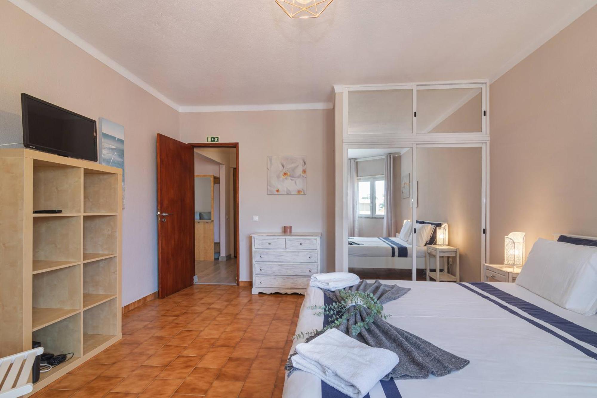 Patio Da Rocha - Silhueta Citadina Apartment ปอร์ติเมา ภายนอก รูปภาพ